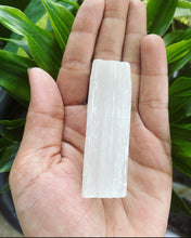 Cargar imagen en el visor de la galería, Selenite Sticks