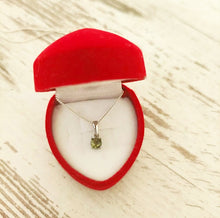 Cargar imagen en el visor de la galería, Round Faceted Moldavite Silver Pendant with SIGNED CERTIFICATE of AUTHENTICITY