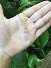 Cargar imagen en el visor de la galería, Crystal Quartz Hexagonal Wired Necklace