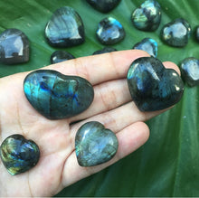 Cargar imagen en el visor de la galería, Labradorite Hearts