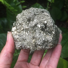 Cargar imagen en el visor de la galería, Pyrite Specimens Clusters