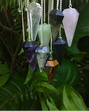 Cargar imagen en el visor de la galería, Crystal Quartz Pendulums