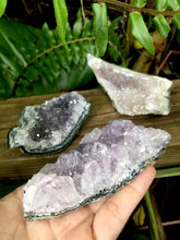Cargar imagen en el visor de la galería, Amethyst 4” Cluster