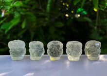 Cargar imagen en el visor de la galería, Mini Crystal Quartz Owl