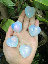 Cargar imagen en el visor de la galería, Opalite Hearts 35mm