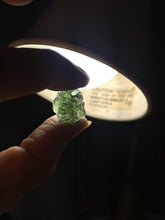 Cargar imagen en el visor de la galería, Moldavite 1.86G