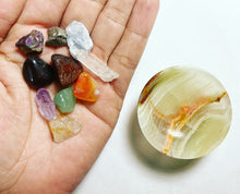 Cargar imagen en el visor de la galería, Onyx Bowl 2” + 10 Crystals Bundle