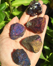 Cargar imagen en el visor de la galería, Raw Chalcopyrite Chunks