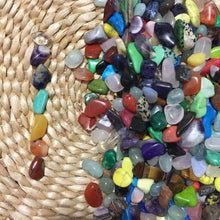 Cargar imagen en el visor de la galería, Chakra Set / 7 Small Crystals