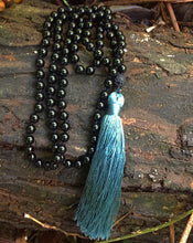 Cargar imagen en el visor de la galería, Black Agate Japa Mala
