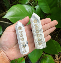 Cargar imagen en el visor de la galería, Howlite Engraved Chakra Obelisk Tower