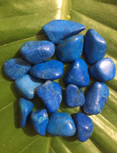 Cargar imagen en el visor de la galería, Blue Howlite