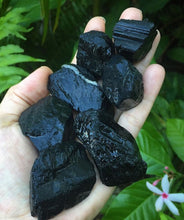 Cargar imagen en el visor de la galería, Tourmaline Raw Chunks