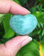 Cargar imagen en el visor de la galería, Amazonite Hearts 45mm