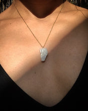 Cargar imagen en el visor de la galería, Moonstone Gold Stainless Steel Chain