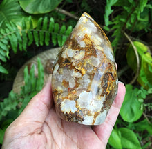 Cargar imagen en el visor de la galería, Flower Agate Self Stand Flames