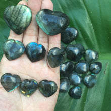 Cargar imagen en el visor de la galería, Labradorite Hearts