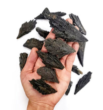 Cargar imagen en el visor de la galería, Black Kyanite Blades
