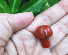 Cargar imagen en el visor de la galería, Mini Crystal Quartz Mushrooms