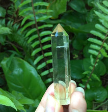Cargar imagen en el visor de la galería, Citrine Obelisk Wand Points