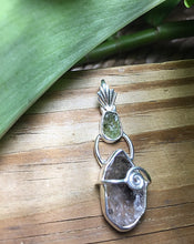 Cargar imagen en el visor de la galería, Rough Moldavite Herikmer Diamond 925 Silver Pendant