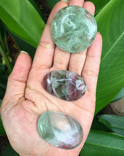 Cargar imagen en el visor de la galería, Fluorite Palmstones