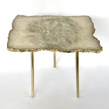 Cargar imagen en el visor de la galería, White Agate Crystal Gemstone Quartz Coffee Table
