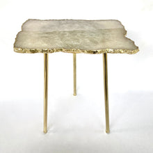 Cargar imagen en el visor de la galería, White Agate Crystal Gemstone Quartz Coffee Table
