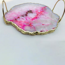 Cargar imagen en el visor de la galería, Pink Agate Serving Tray With Brass Loop Handles
