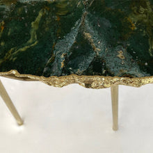 Cargar imagen en el visor de la galería, Green Agate Crystal Gemstone Quartz Coffee Table
