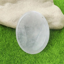 Cargar imagen en el visor de la galería, Piedra Pulgar de Cuarzo Natural | Meditación y Alivio del Estrés | Vibras &amp; Cristales
