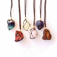 Cargar imagen en el visor de la galería, Natural Crystal Wood Beads Rough Stone Net Pocket Pendant Handmade
