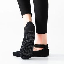 Cargar imagen en el visor de la galería, Anti-Slip Yoga &amp; Pilates Socks  Breathable Quick Dry Backless Barre Dance Socks
