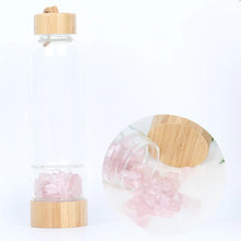 Cargar imagen en el visor de la galería, Botella de Agua con Cristal de Cuarzo Natural | Elixir de Gemas | Vibras &amp; Cristales
