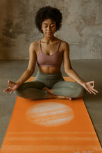 Cargar imagen en el visor de la galería, Hatsumi Non-Slip Yoga Mat – Zen Minimalist Design, Premium Traction &amp; Cushioned Comfort-1
