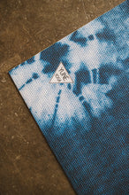Cargar imagen en el visor de la galería, Ataraxy Yoga Mat – Non-Slip Grip, Cushioned Support &amp; Serenity-Inspired Design-4
