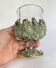 Cargar imagen en el visor de la galería, Set of 2 |Crystal Wine Glasses with Gold Plated Light Green Agate/Quartz Semi-precious Crystals | 7 oz/210 ml
