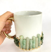 Cargar imagen en el visor de la galería, Spikes - Set of 2 White Ceramic Mugs
