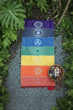 Cargar imagen en el visor de la galería, 7 Chakras Blanket

