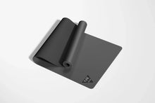 Cargar imagen en el visor de la galería, Yune Natural Rubber Yoga Mat – 6mm Eco-Friendly, Non-Slip, Sustainable Yoga Mat for All Practices
