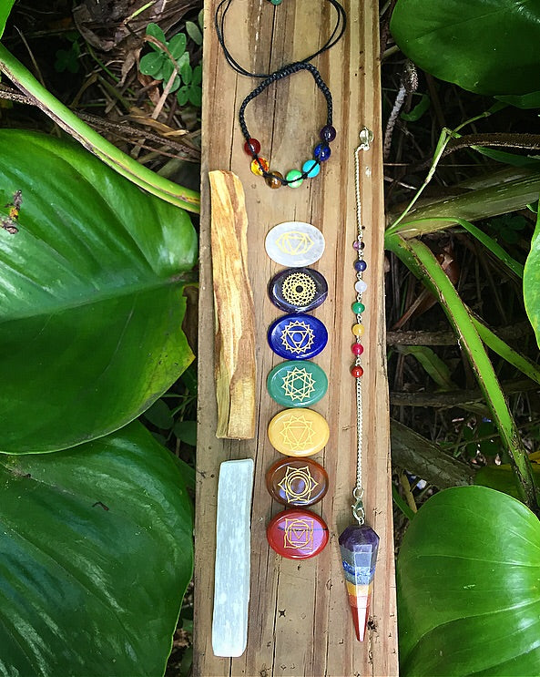 7 Chakras Palmstones, Pendulum & Bracelet Kit