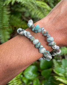 Emerald Chips Bracelet