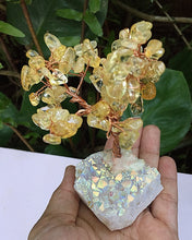 Cargar imagen en el visor de la galería, Citrine Bonsai Tree with Angel Aura Base
