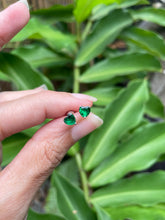 Cargar imagen en el visor de la galería, Emerald Solid .925 Sterling Silver Heart Shaped Stud Earrings 5mm
