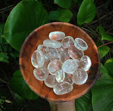 Cargar imagen en el visor de la galería, Crystal Quartz Tumblestones
