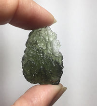 Cargar imagen en el visor de la galería, Moldavite 5.61G
