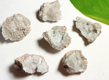 Cargar imagen en el visor de la galería, Small Sonora Geode Cluster
