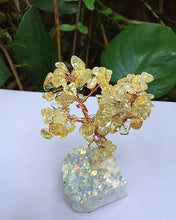 Cargar imagen en el visor de la galería, Citrine Bonsai Tree with Angel Aura Base
