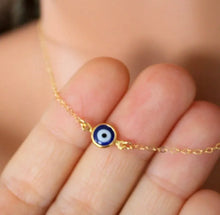 Cargar imagen en el visor de la galería, Turkish Evil Eye Golden Necklace
