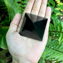 Cargar imagen en el visor de la galería, Shungite Pyramids
